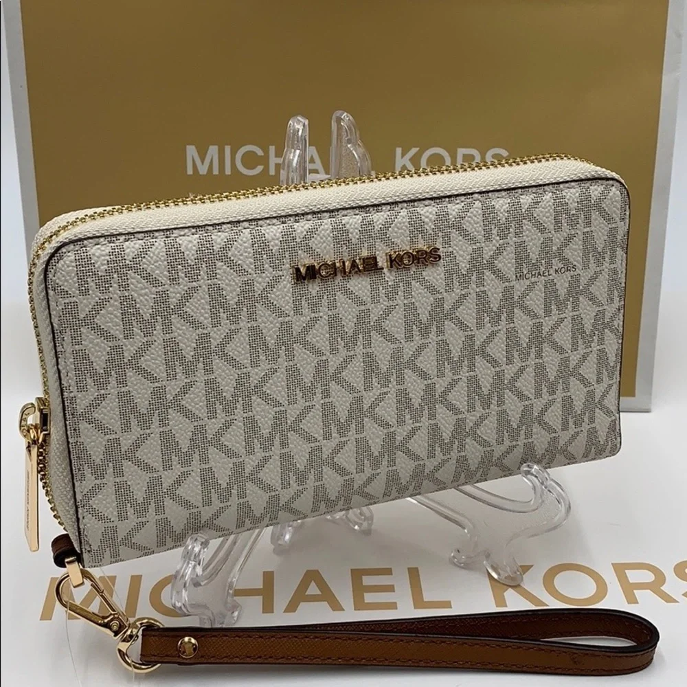 Michael Kors Jet Set Travel Phone Wallet Wristlet